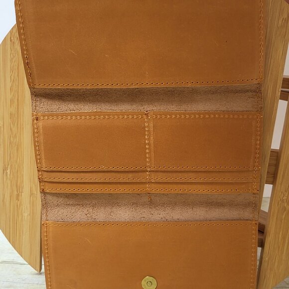 NWOT Sseko Tan Oiled Leather Trifold Wallet - Picture 3 of 3